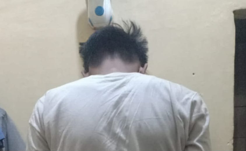 Ditolong Polisi Saat Terjatuh, Pria Asal Wonosobo Kedapatan Bawa Kunci T dan Sajam 