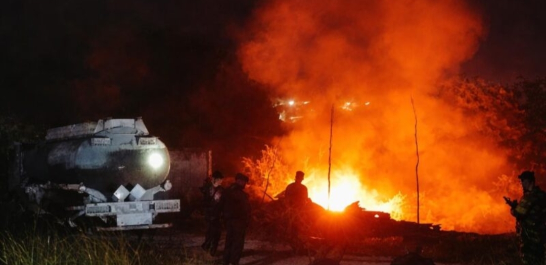 Gudang BBM Ilegal di Pesawaran Terbakar, Satu Mobil Tangki Ikut Hangus