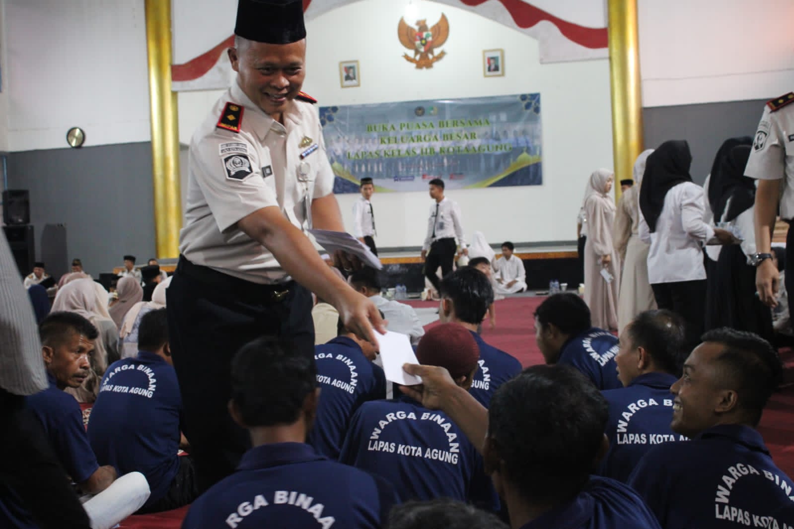 Lapas Kotaagung Gelar Buka Bersama dan Santunan Anak Kurang Mampu