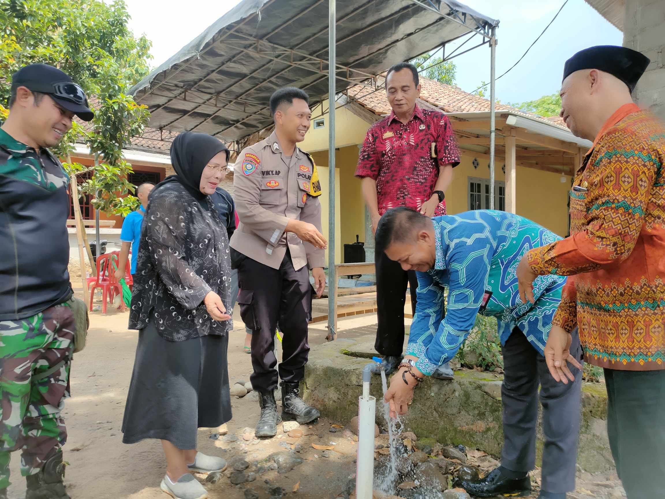 Selain Sumur Bor, Tambak Udang Shenny Syarief Juga Wakafkan Tanah Untuk TPU dan Kopdes