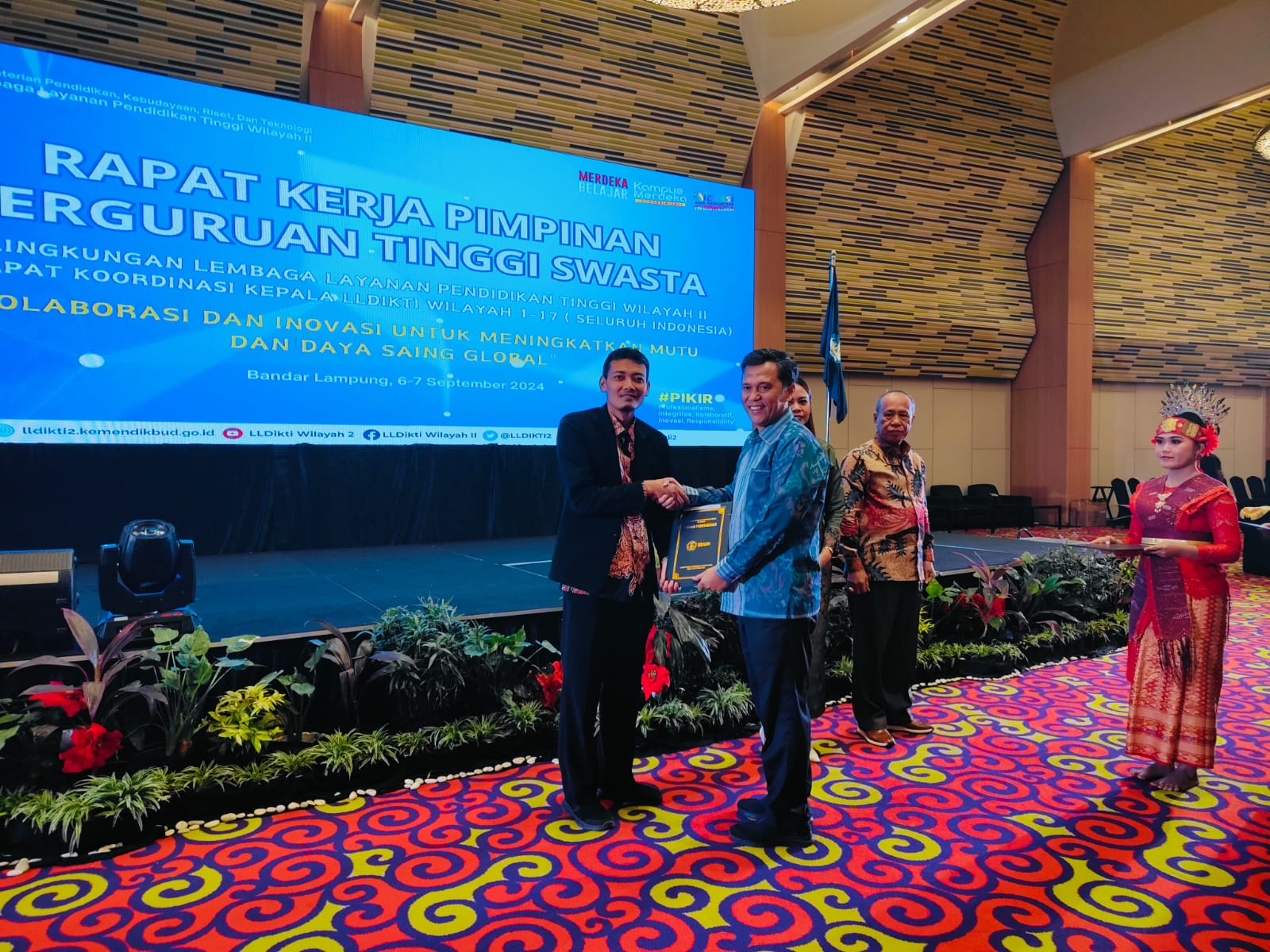 Universitas Aisyah Pringsewu Terima Penghargaan dari LLDikti II Award 2024