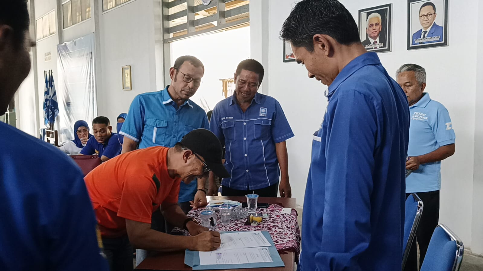 Dewi Handajani Ambil Berkas Balonbup di PAN Tanggamus