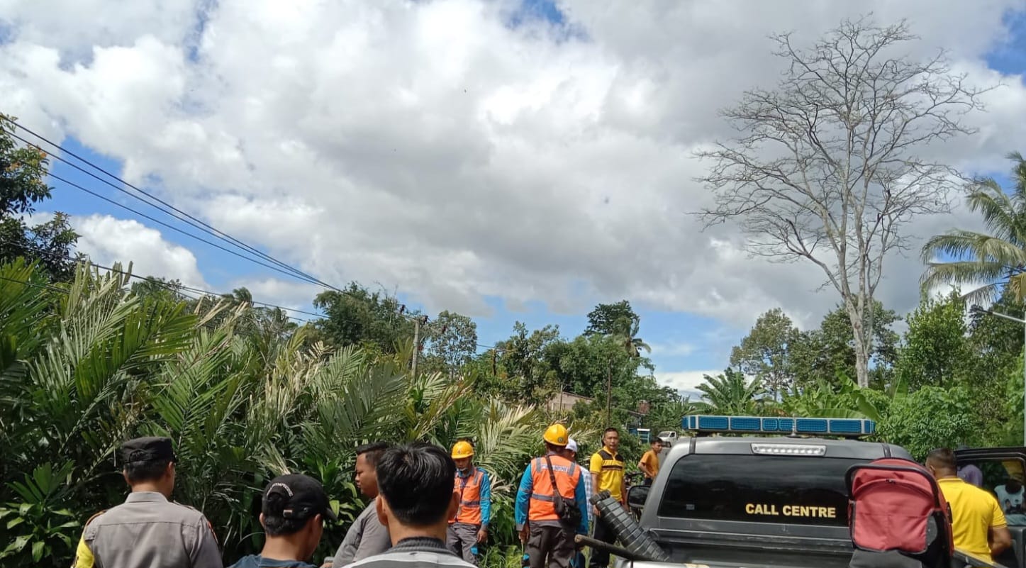 Saat Pasang Kabel Internet, Seorang Guru di Tanggamus Tewas Kesetrum 