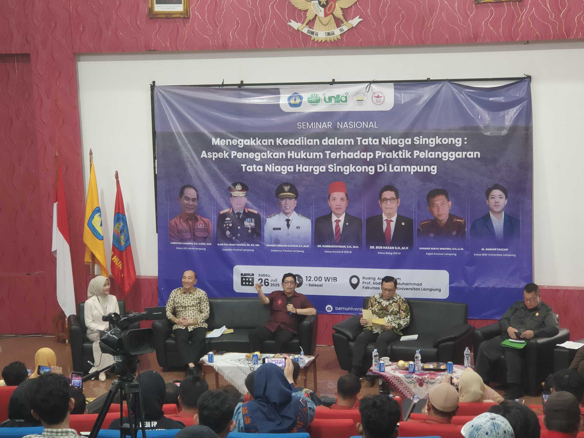 Ketua Komisi III DPR RI-Ketua Baleg  Berdiskusi dengan Mahasiswa Bahas Persoalan Singkong Lampung 