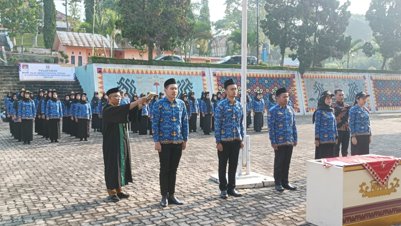 Pj Bupati Tanggamus Lantik 86 Pejabat Fungsional