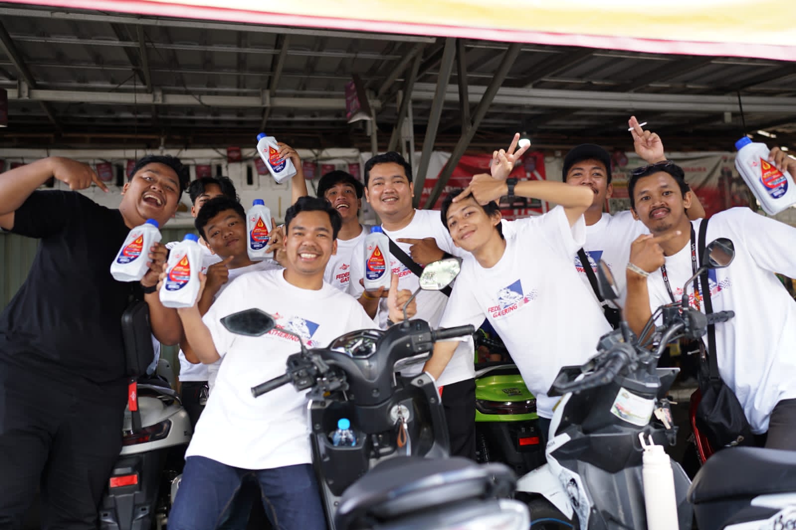 Federal Oil™ Gelar Feders Gathering,  Bantu Pengendara Matic Hadapi Panas Lampung