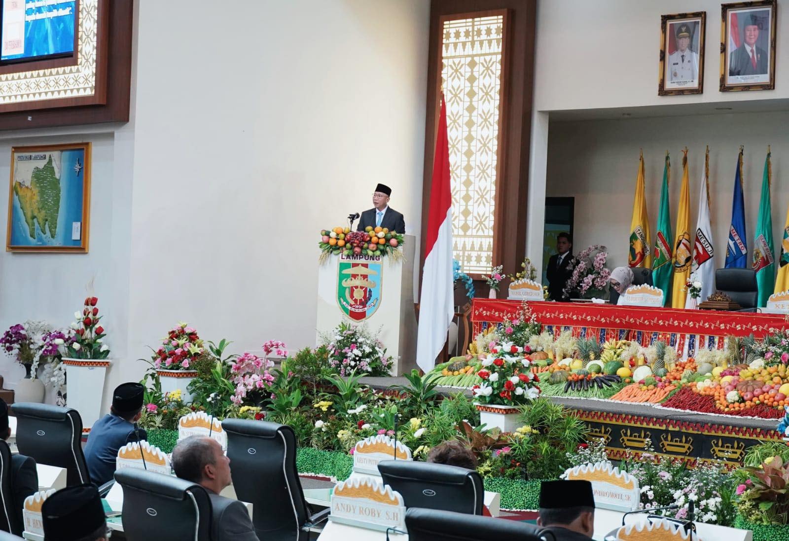 Sampaikan Pidato Perdana di Rapat Paripurna, Gubernur Mirza Ajak Seluruh Komponen Ikut Bangun Lampung 