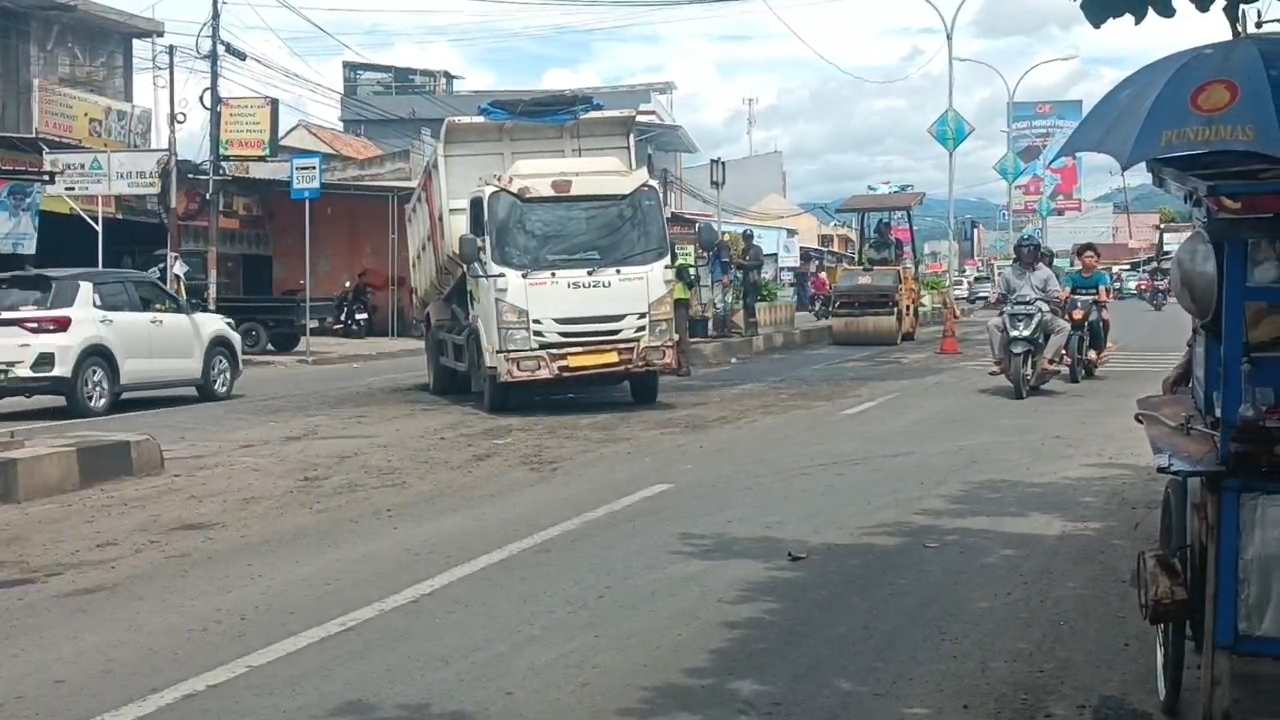 Miris, Perbaikan Tambal Sulam Jalan Juanda Kotaagung Titiknya Itu-itu Saja
