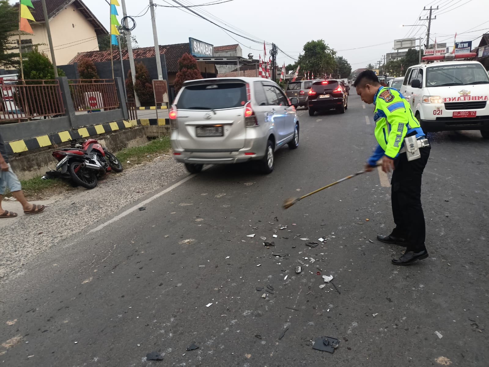 Seorang Pemotor Asal Bogor Tewas Kecelakaan di Depan SPBU Wates Pringsewu