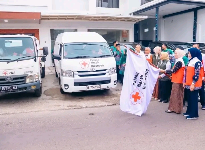 Peduli Korban Bencana PMI Lampung Kirim Bantuan Kemanusiaan