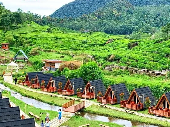 Rekomendasi Tempat Wisata Healing saat Liburan di Bandung, Ecopark Curug Tilu Ciwidey Salah Satunya