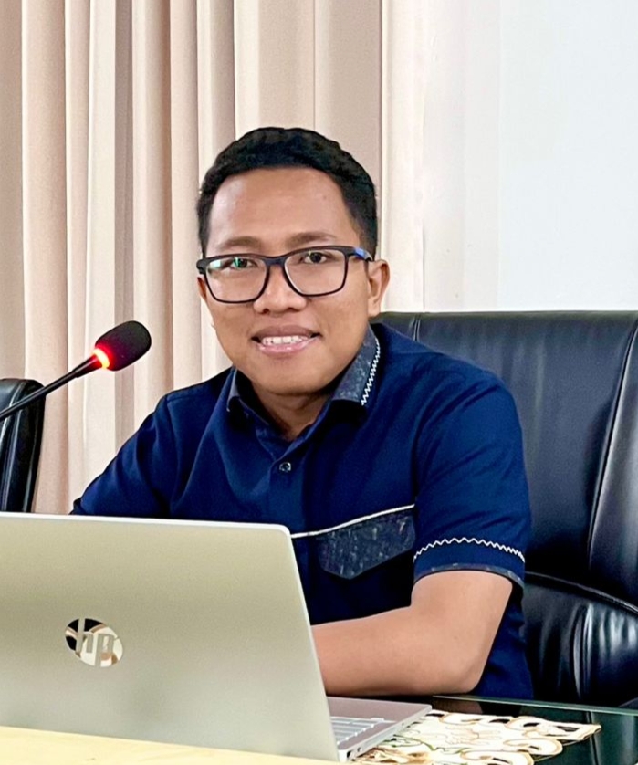 Tanggamus di Hadapan Paulo Freire