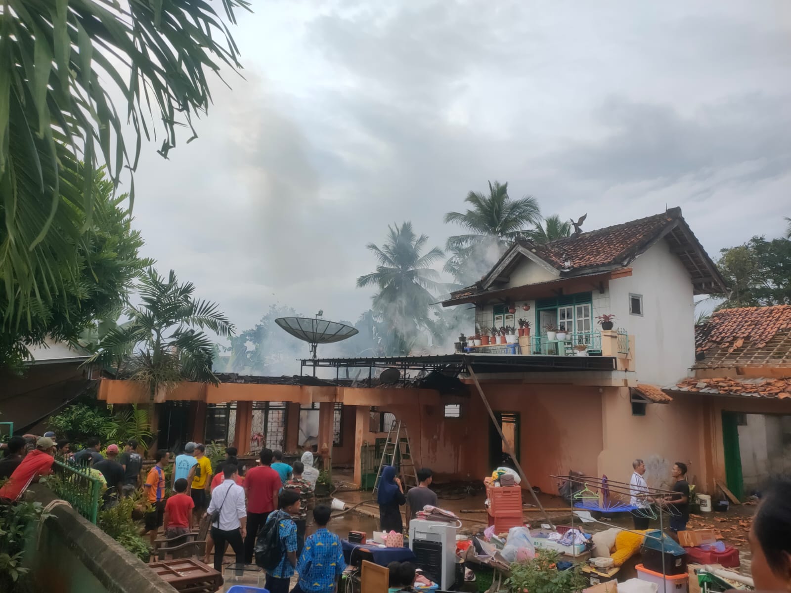 Si Jago Merah Hanguskan Rumah Pensiunan PNS di Banyumas Pringsewu