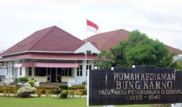 5 Wisata Alam dan Sejarah Provinsi Bengkulu, Rumah Pengasingan Soekarno Termasuk