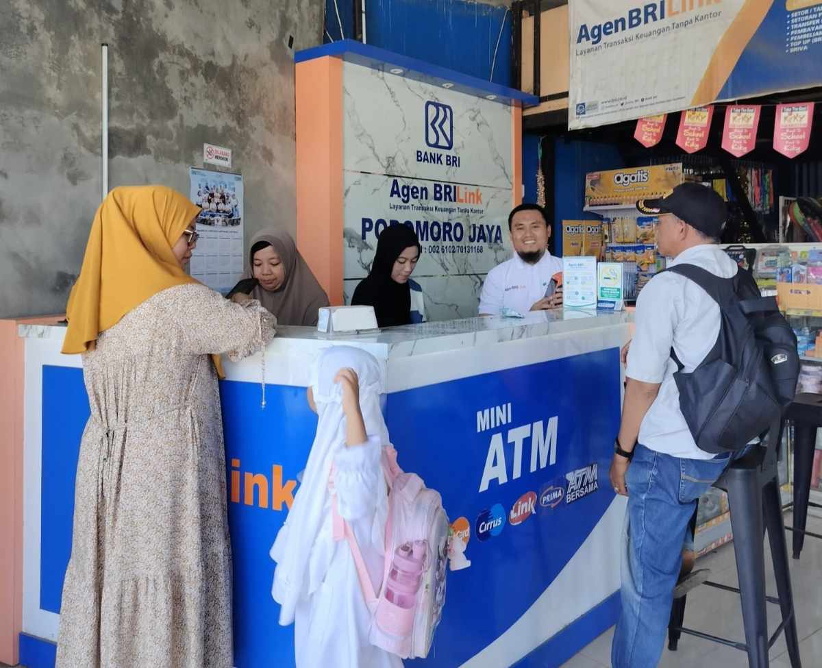 AgenBRILink Dekatkan Akses Layanan Keuangan bagi Petani di Kabupaten Gowa
