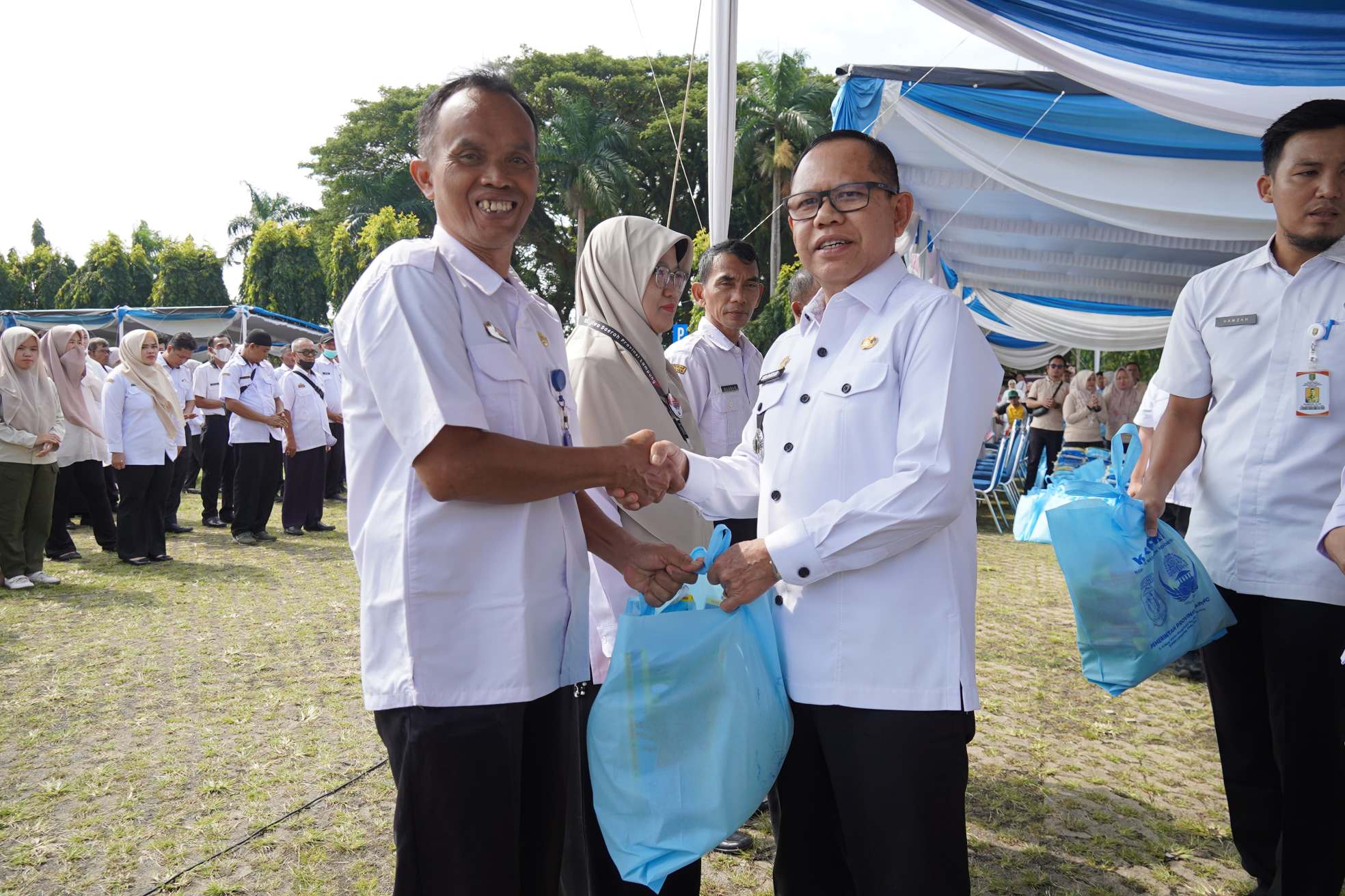 Korpri Lampung Salurkan Sembako untuk 1.101 ASN