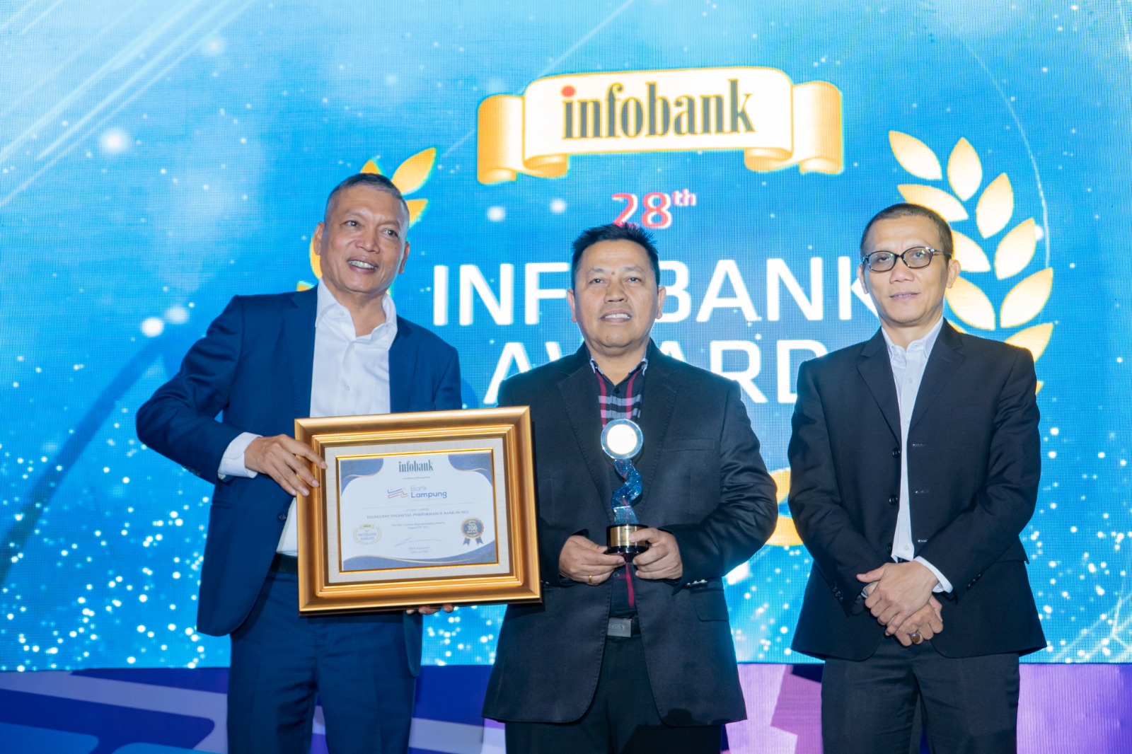 Bank Lampung Raih  Diamond Trophy InfobankAward 2023