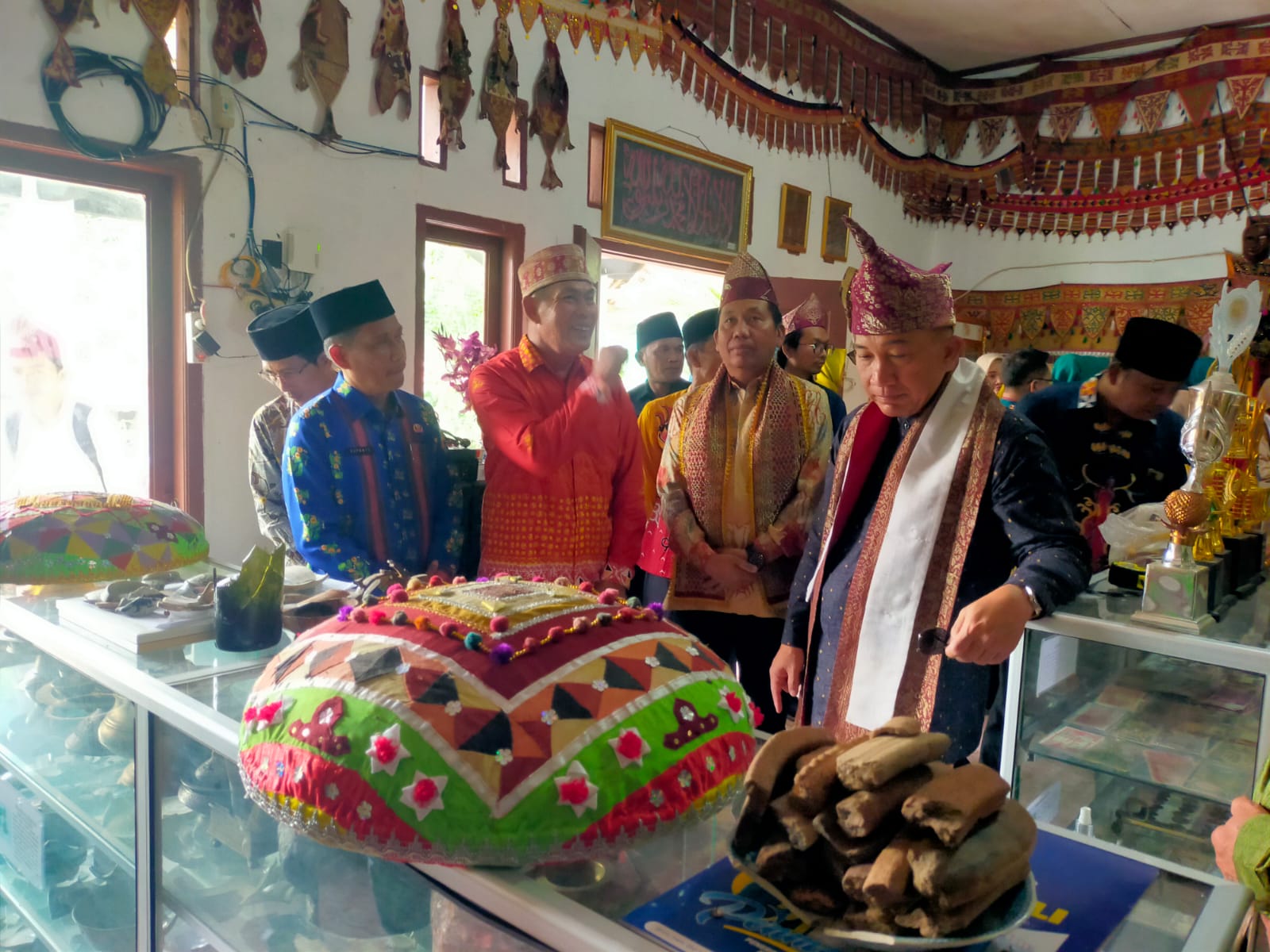 Pj Bupati Tanggamus Apresiasi Festival Seni Budaya Yang Digelar Museum Kekhatuan Semaka