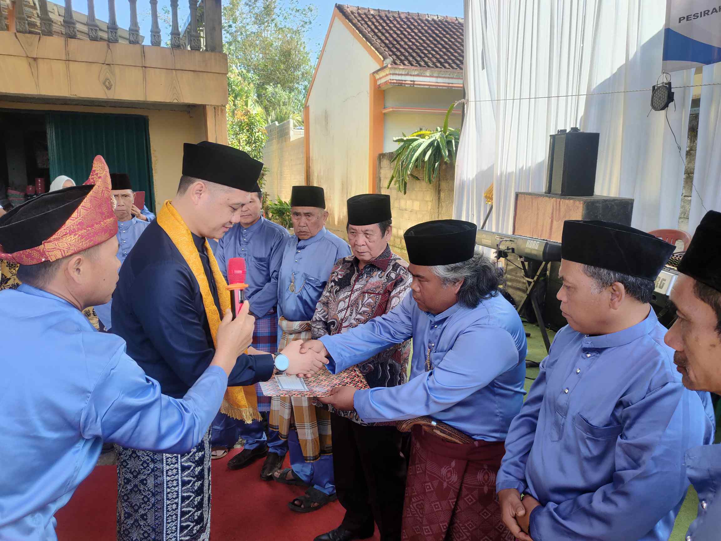 Tedi Kurniawan Terima Gelar Pemangku Adat Semende Bergelar Depati Djimat