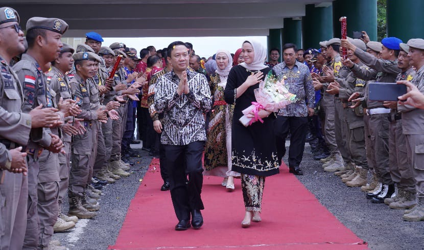 Proses Pelepasan Pj Bupati Pringsewu Berlangsung Haru