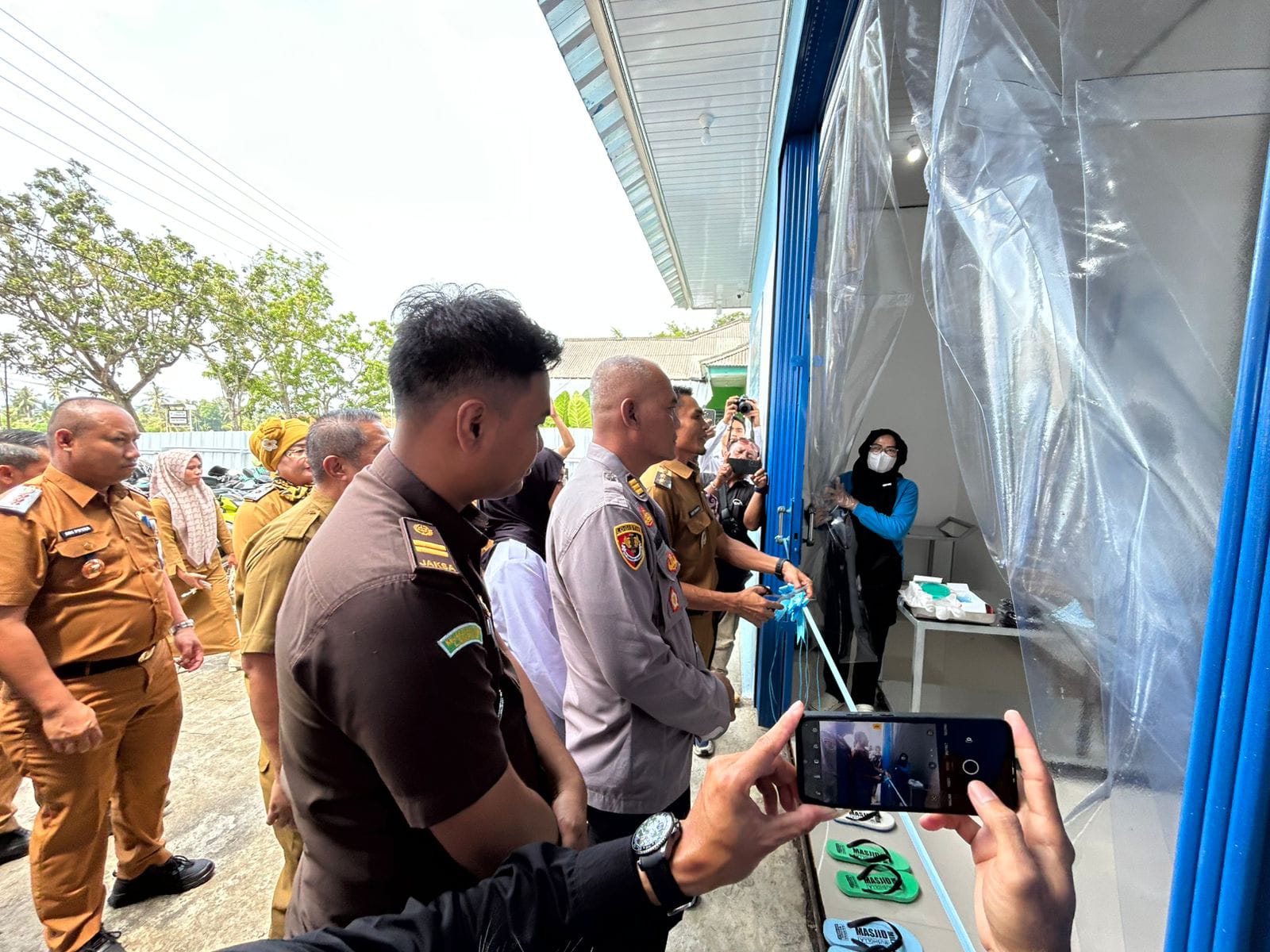 Wabup Agus Suranto Resmikan SPPG Pekon Teba