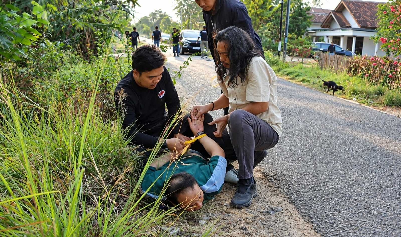 Dramatis! Polisi Gerebek 6 Lokasi Narkoba di Pringsewu, Kejar-kejaran Berujung Penangkapan Dua Pria