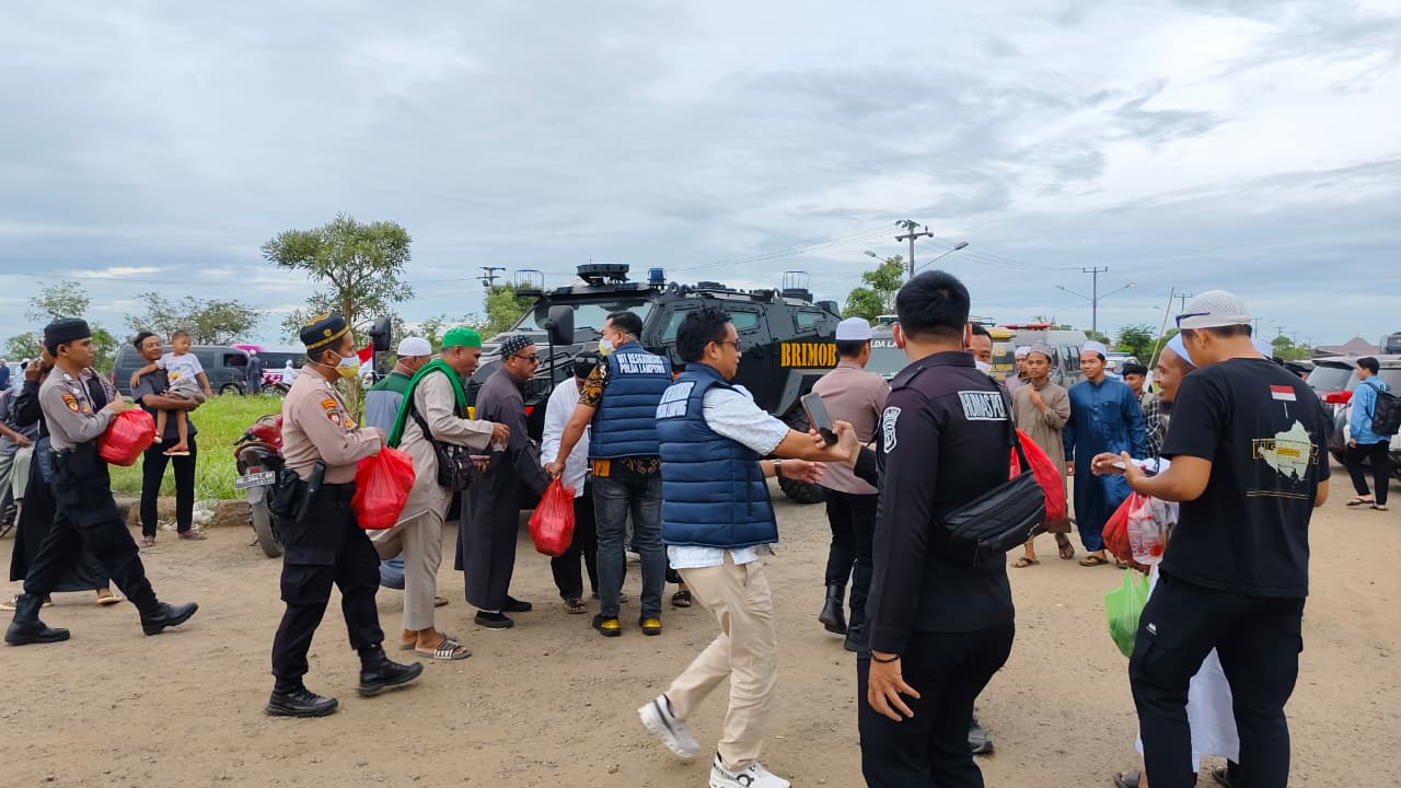 Ditreskrimsus Polda Lampung Laksanakan Baksos di Tabligh Akbar Indonesia Berdoa 2025