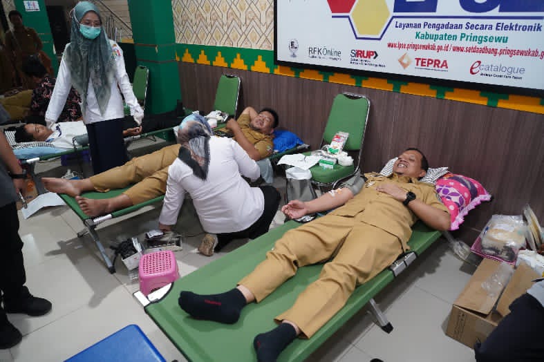 Bupati Pringsewu Ajak Masyarakat Aktif Donorkan Darah 