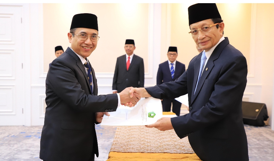Menag Serahkan SK Presiden untuk Pengurus Baznas 2026–2031