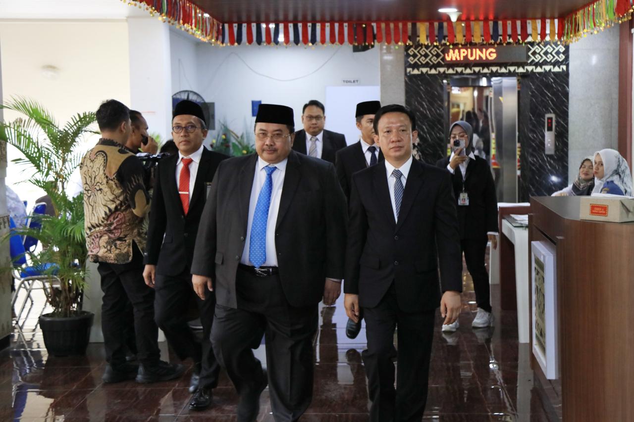 Pemprov Lampung Raih WTP Ke 10, Kepala BPKAD Lampung Terima Apresiasi 