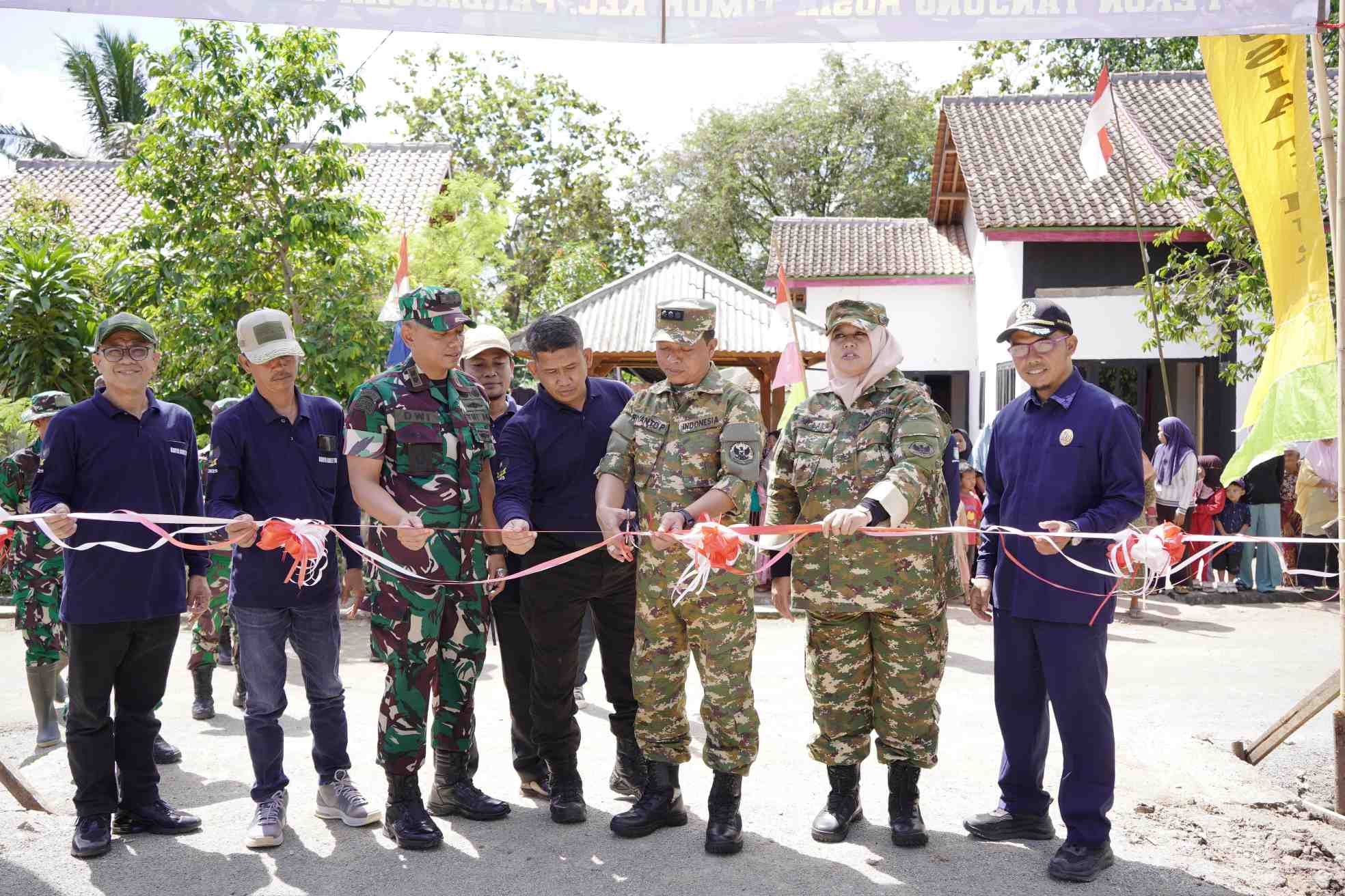 Bupati Pringsewu Resmi Tutup Karya Bakti TNI di Pekon Tanjung Rusia Timur
