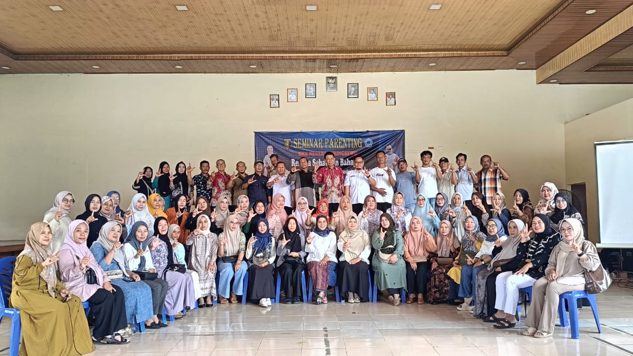 SMAN 2 Pringsewu Gelar Seminar Parenting