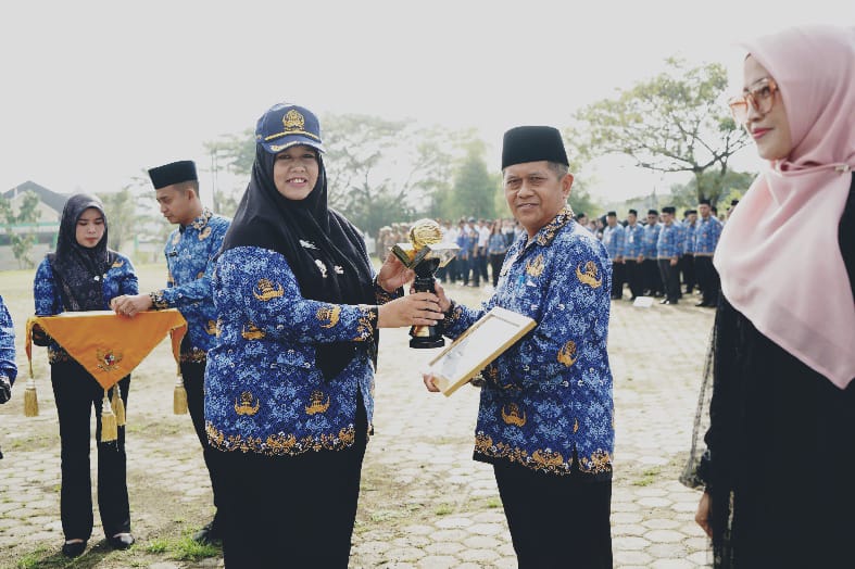 Pemkab Pringsewu Gelar Upacara HBN Ke 77, HKSN 2025 & Hari Ibu Ke 97