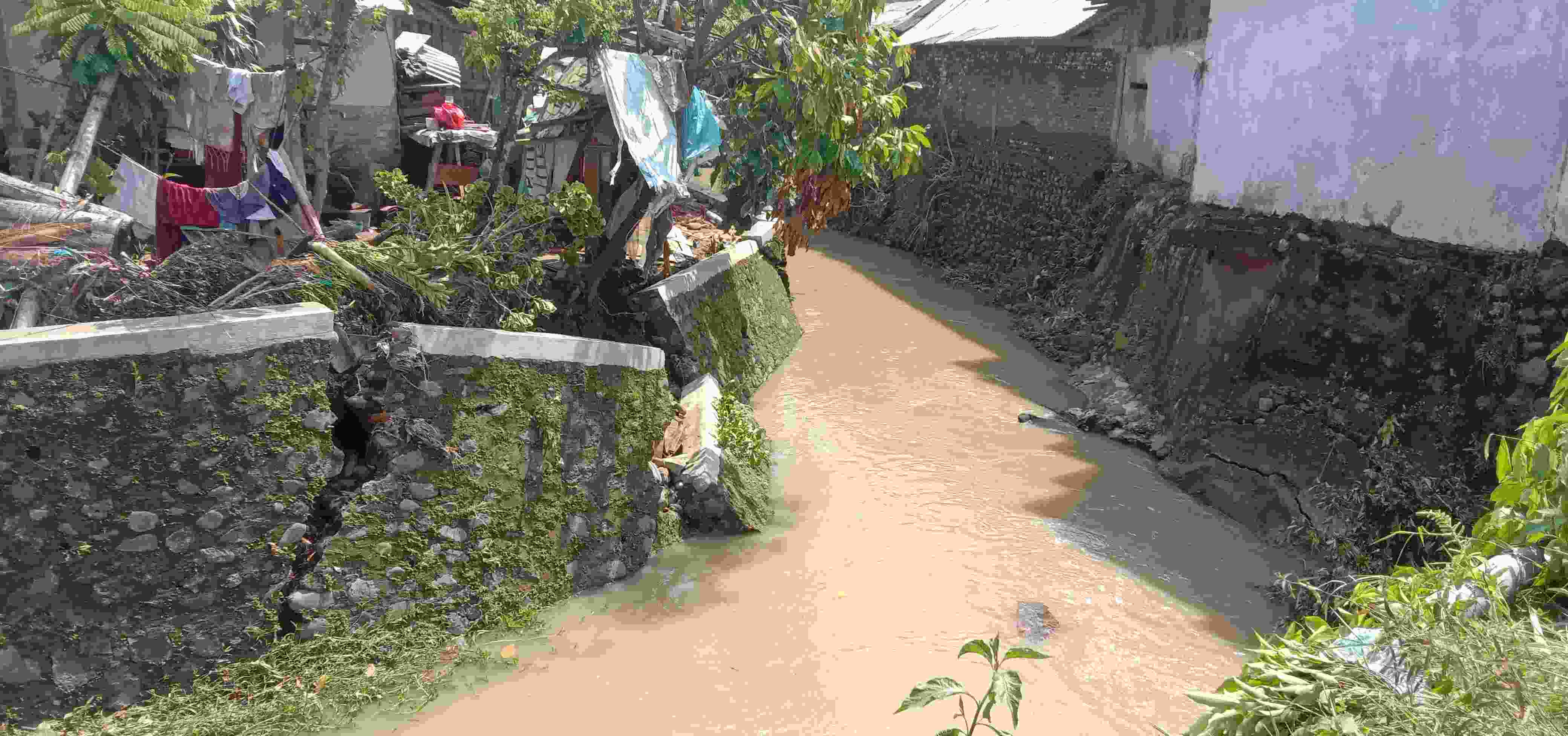 Warga Soponyono Minta Sungai Way Liwok Dinormalisasi