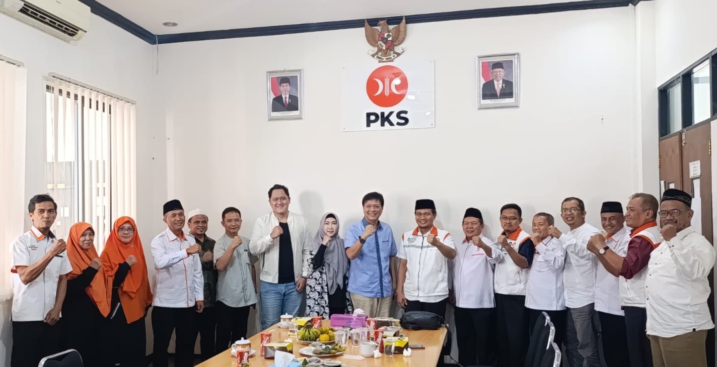Dewi Handajani Silahturahmi ke DPTW PKS Lampung