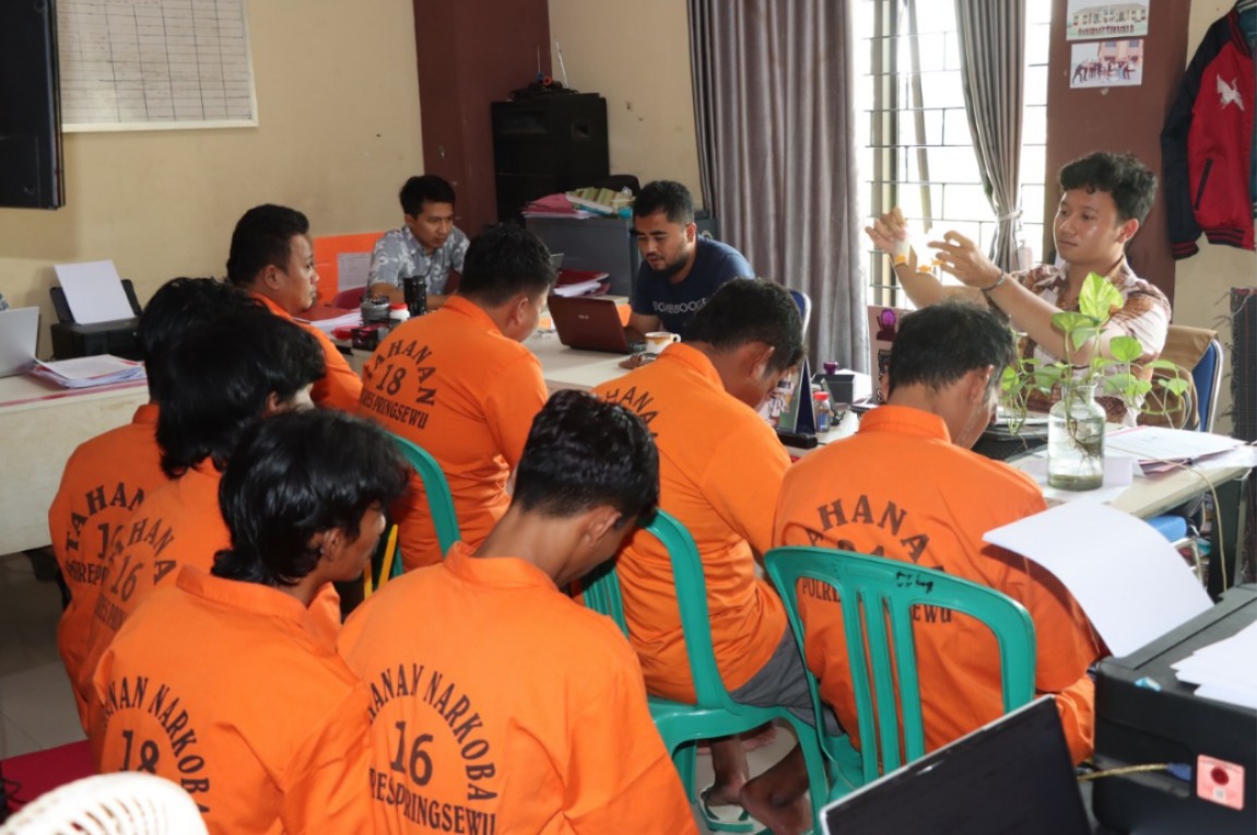 Polisi Tangkap Delapan Pelaku Narkoba di Pringsewu, Dua di Antaranya Pengedar