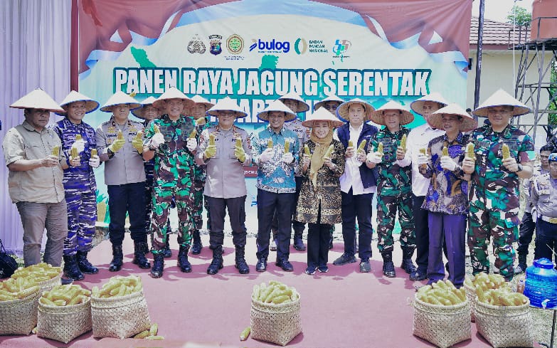 Bupati Pringsewu Hadiri Panen Raya Jagung Serentak di Mapolres Pringsewu 