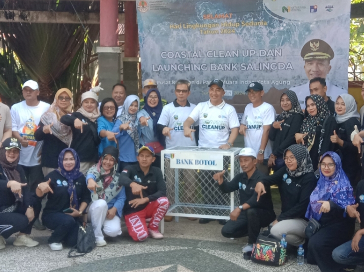 Pemkab Tanggamus Launching Bank Salingda, Sekaligus Lakukan Coastal Clean Up di Muara Indah