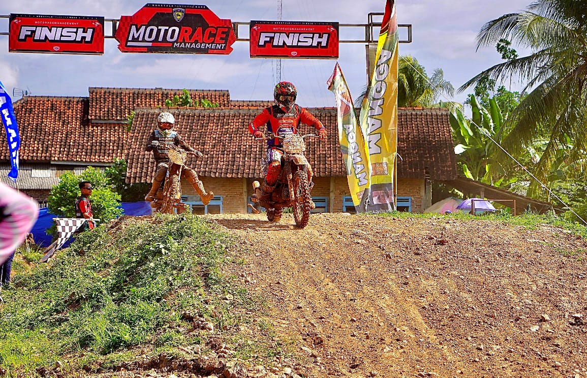 Bupati Pringsewu Buka Kejuaraan Grasstrack Yapema Cup 2025