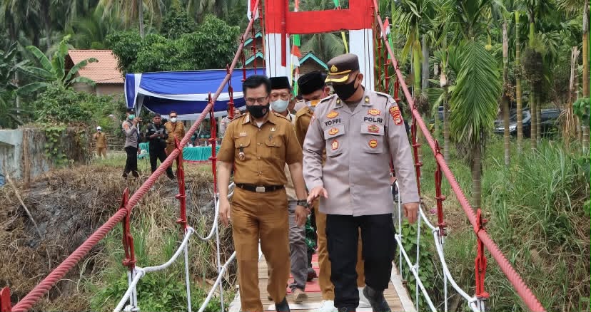 Jembatan Merah Putih Tanjung Raja-Tanjung Jati Kembali Dibuka, Warga Tak Lagi Menyeberangi Sungai