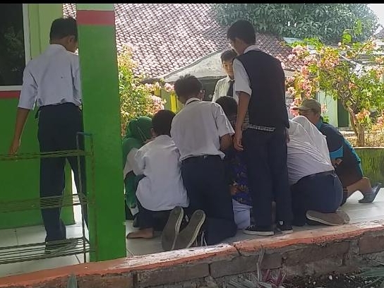 Sejumlah Siswa SMP di Lampung Kesurupan Massal