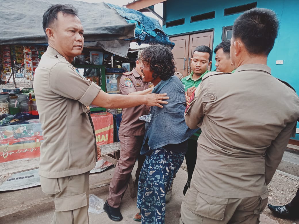 ODGJ Yang Meresahkan Warga Pasar Madang Akhirnya Dievakuasi 
