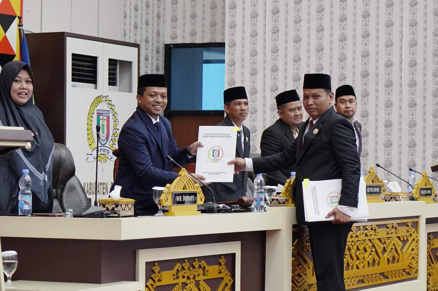 Bupati Pringsewu dan DPRD Teken Nota Kesepakatan KUA-PPAS 2026 dan Perubahan KUA-PPAS 2025 