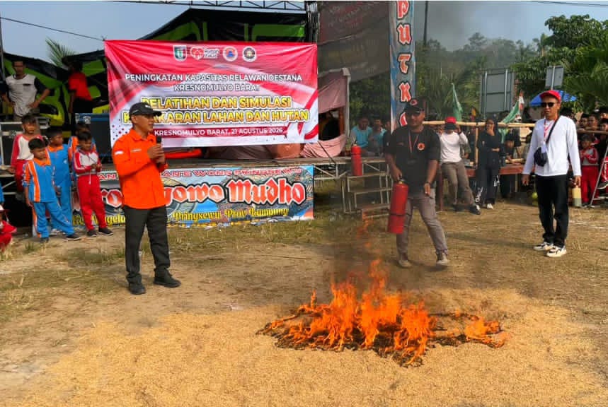 Waspada Karhutla, Destana Kresnomulyo Barat Digembleng Teknik Pemadaman