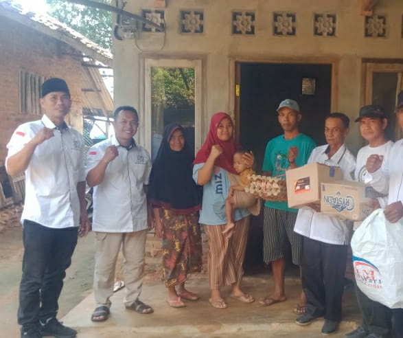 Bulan Ramadhan, LPM Pringsewu Baksos Bagikan Paket Sembako Kepada Keluarga Kurang Mampu