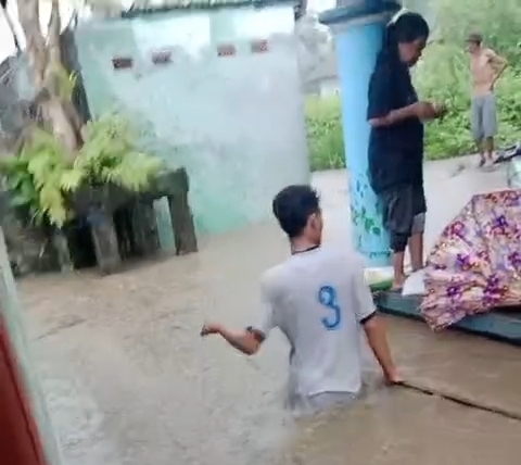 Kampung Kapuran Terendam Banjir ,Berharap Bantuan Bupati Tanggamus 