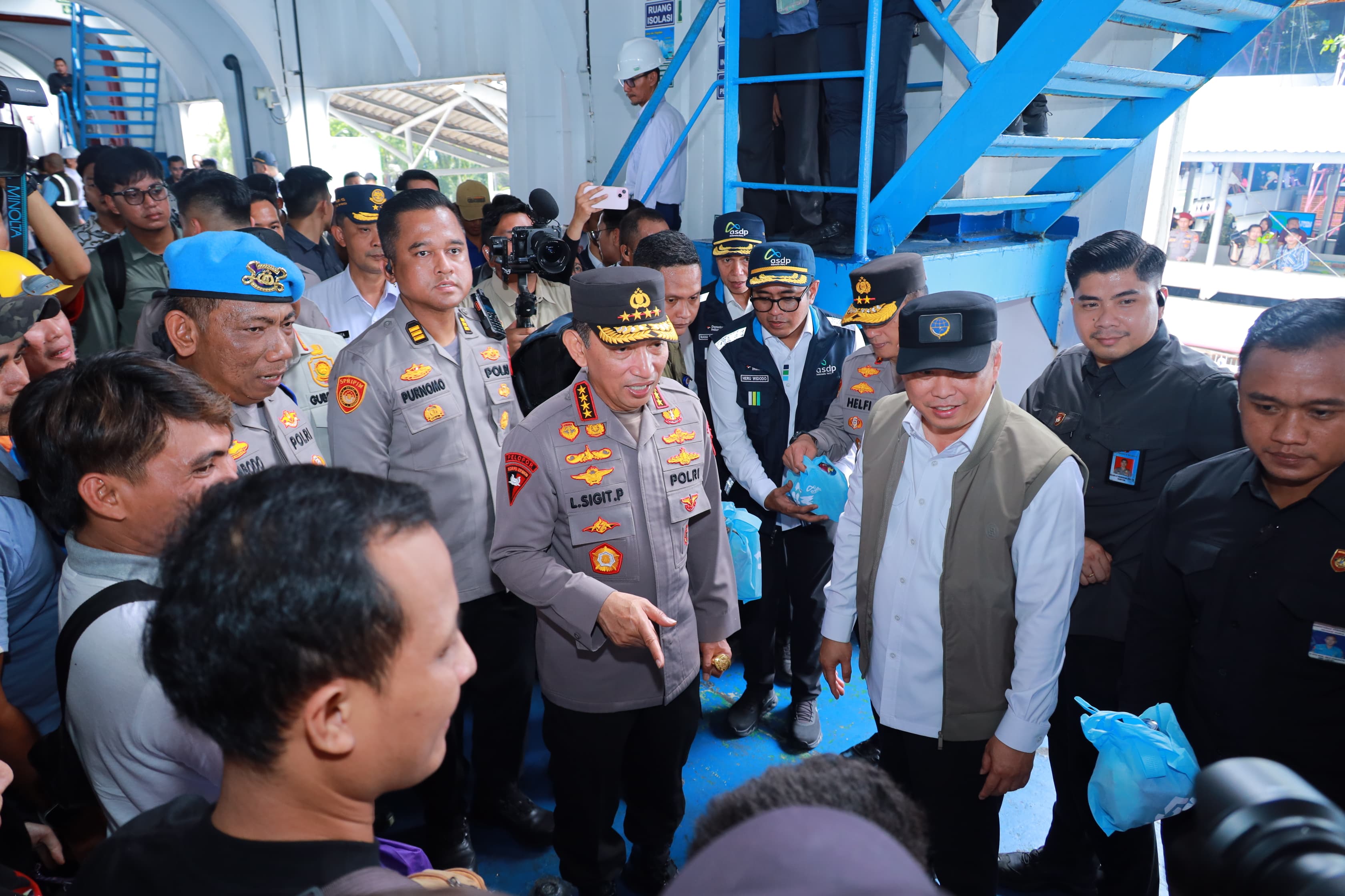 Kapolri Pastikan Arus Balik Bakauheni Aman dan Terkendali