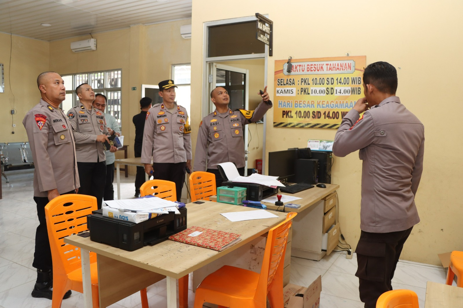 Kapolres Pringsewu Dorong SPKT Beralih ke Sistem Digital