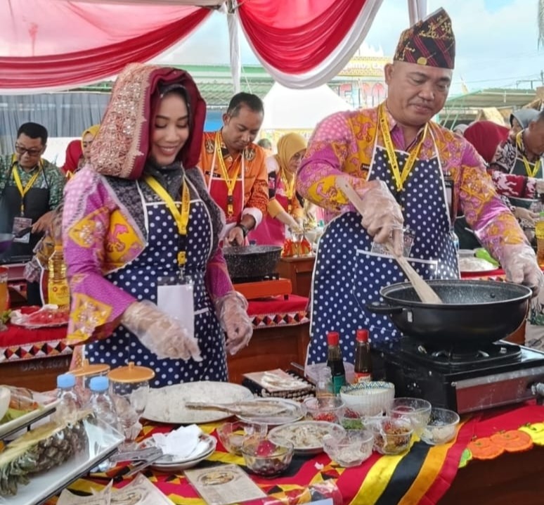 Perpadukan Makanan dan Sambal Khas di Lomba Nasi Goreng, Dinas Perikanan Tanggamus Sabet Juara Pertama 