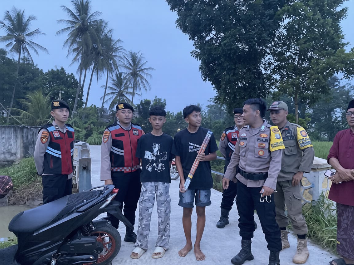 Polisi Amankan Pemuda Bawa 15 Butir Pil Tramadol dan 15 Remaja Yang Mau Perang Sarung 